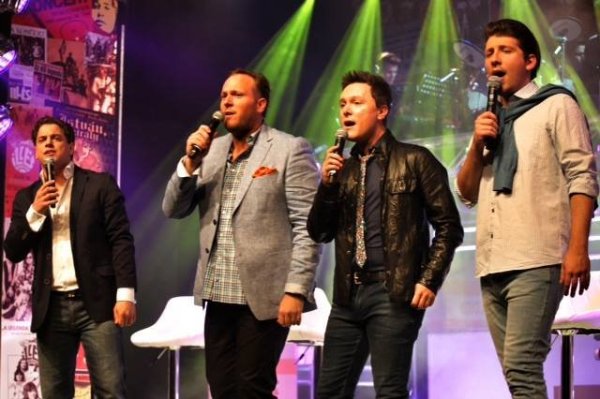 10386815_715745628496984_1979459140852096995_n